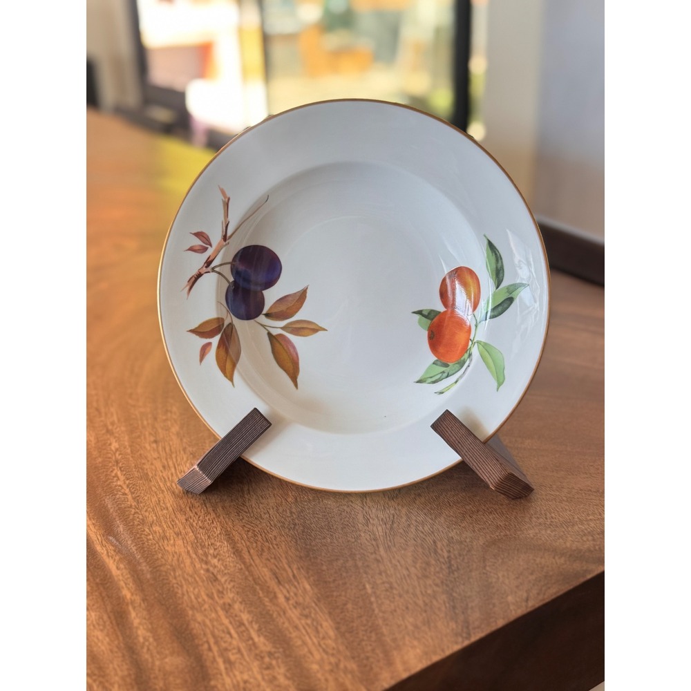 Royal Worcester Evesham Vale Fruit Rimmed Soup Bowl Fine Porcelain England 8.5in